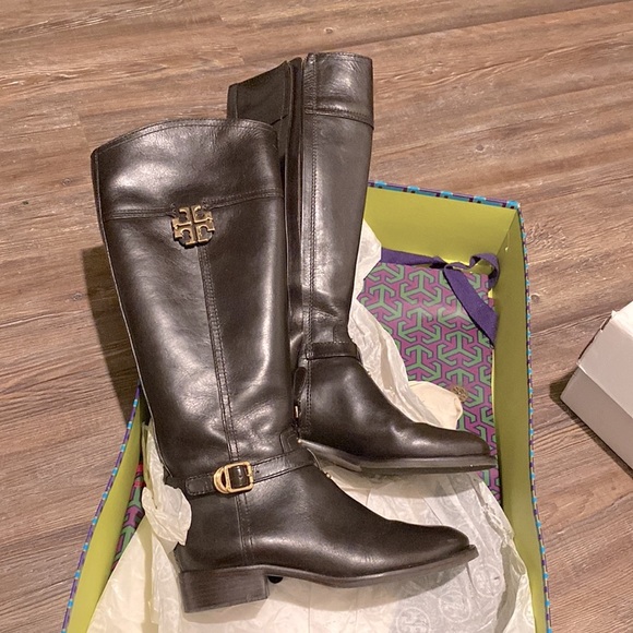 ❌ SOLD❌ Tory Burch boots - Picture 3 of 5